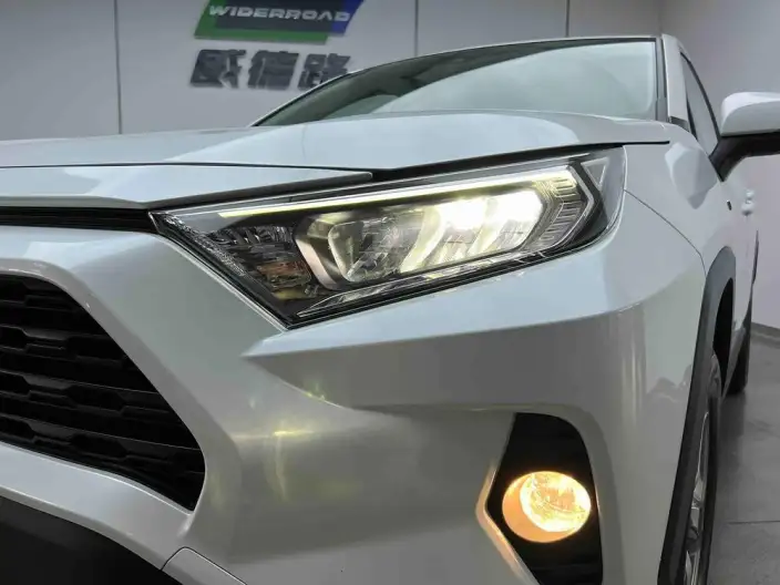 Toyota RAV4 2022 Model Hybrid 2.5L CVT 2WD Elite Edition – фото 10