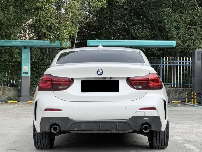 BMW 1 Series 2023 Model 125i M Sports Night Edition – фото 5