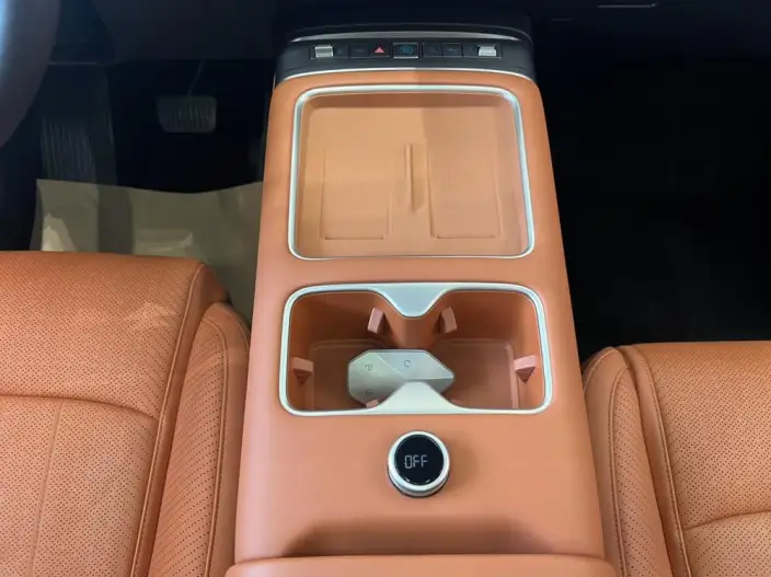 Titan 7 PHEV 2025 Model 190KM 4WD Ultra Edition – фото 9