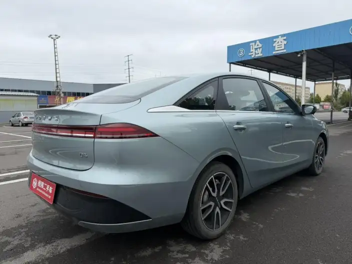 Roewe D6 2025 Model 520km Smart Edition – фото 7