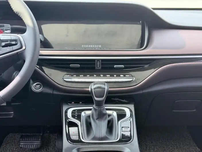 GAC Trumpchi M6 2021 Model 270T Automatic Premium Edition 7 seat – фото 8