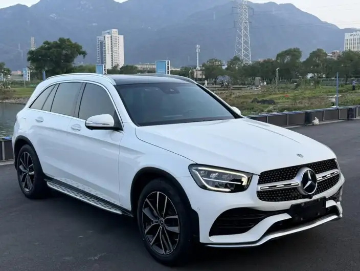 Mercedes-Benz GLC 2020 Model GLC 300 L 4MATIC Dynamic Model – фото 3
