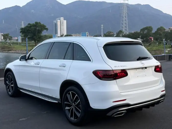 Mercedes-Benz GLC 2020 Model GLC 300 L 4MATIC Dynamic Model – фото 4