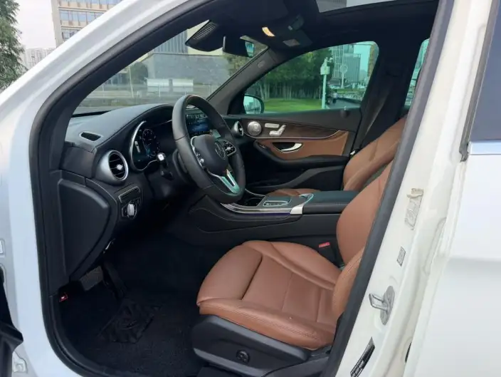 Mercedes-Benz GLC 2020 Model GLC 300 L 4MATIC Dynamic Model – фото 8