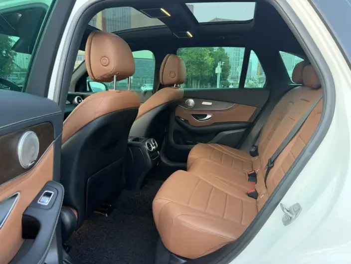 Mercedes-Benz GLC 2020 Model GLC 300 L 4MATIC Dynamic Model – фото 9