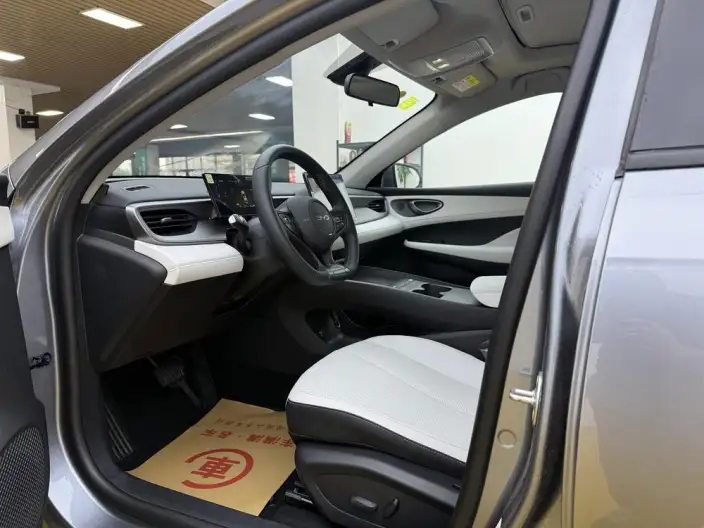 BYD Seal 05DM 2026 Model DM-i 210KM Noble Model – фото 9