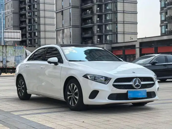 Mercedes-Benz A-class 2020 Model A 180 L – фото 3