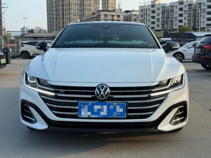 Volkswagen CC 2023 Model 380TSI Eye-catching version – фото 2