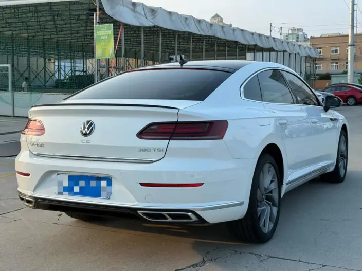 Volkswagen CC 2023 Model 380TSI Eye-catching version – фото 7