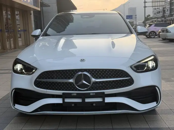 Mercedes-Benz C-Class 2023 Model Facelift C 260 L Sports Edition – фото 2
