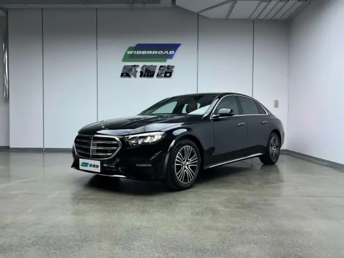 Mercedes-Benz E-Class 2025 Model E 260 L sedan – фото 1