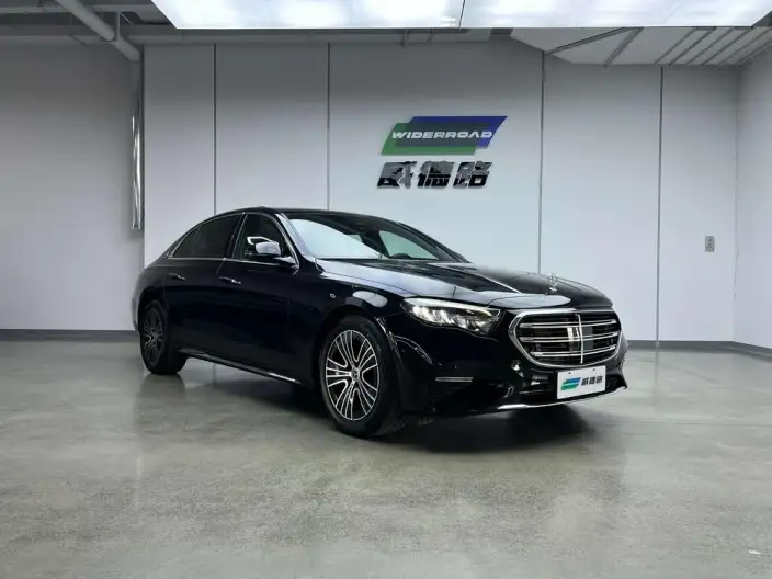 Mercedes-Benz E-Class 2025 Model E 260 L sedan – фото 3