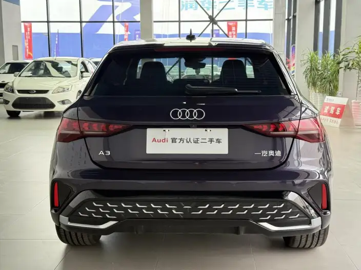 Audi A3 2026 Model Sportback 35 TFSI Continental Flying Spur Exclusive Model – фото 3