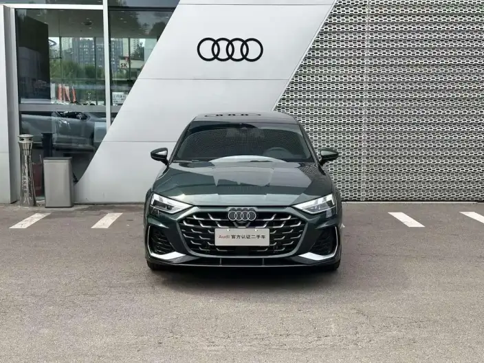 Audi A3 2025 Model Sportback 35 TFSI Continental Flying Spur Exclusive Model – фото 2