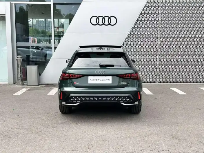 Audi A3 2025 Model Sportback 35 TFSI Continental Flying Spur Exclusive Model – фото 4