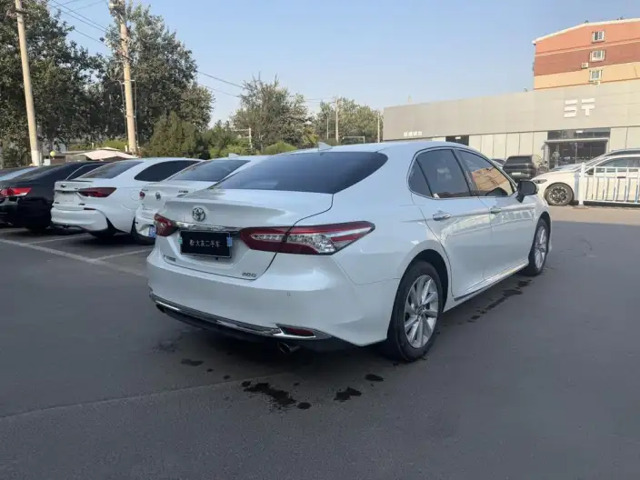 Toyota Camry 2023 Model 2.0G Deluxe Edition – фото 6