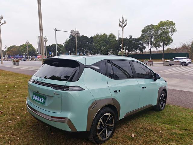 AION Y Модель 2022 года PLUS 70 Smart collar Edition – фото 6