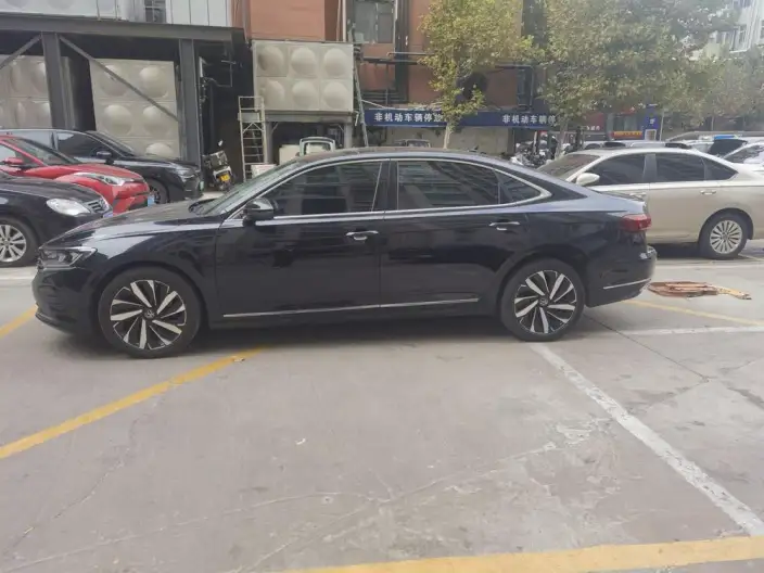 Volkswagen Passat 2022 Model 330TSI Elite Edition – фото 4