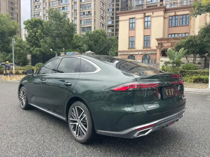 Geely Emgrand 2026 Model No. 5 Gen 1.5T DCT Flagship Model – фото 5