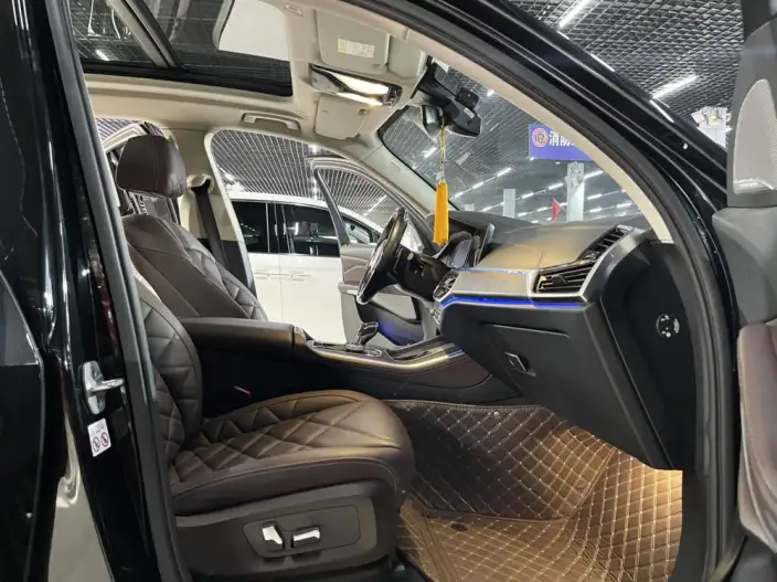 BMW X5 2023 Model xDrive30Li Exclusive Model M Sports Set – фото 7
