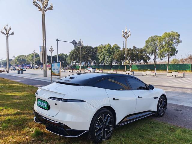 Avatr 06 2025 Ultra AWD BEV – фото 6