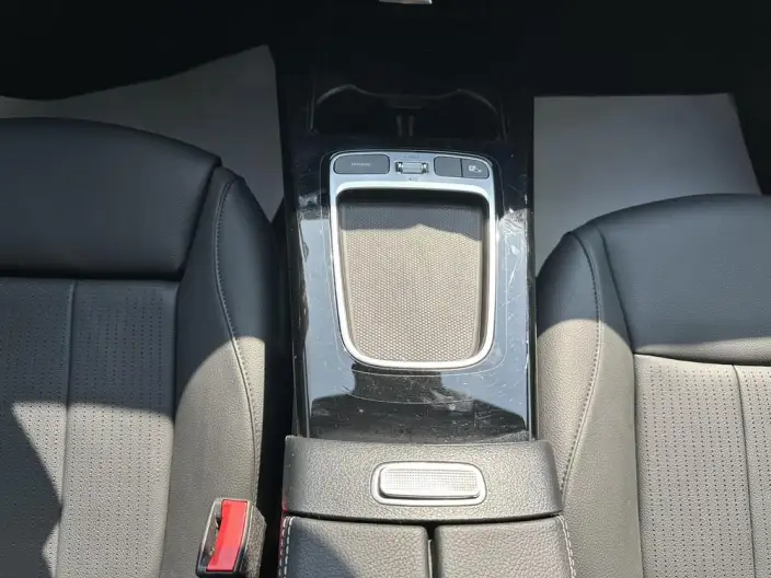 Mercedes-Benz A-class 2023 Model A 180 L Sports sedan – фото 10