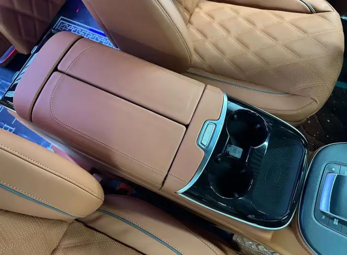 Viano 2021 Model 2.0T Elite Edition 7 seat – фото 9