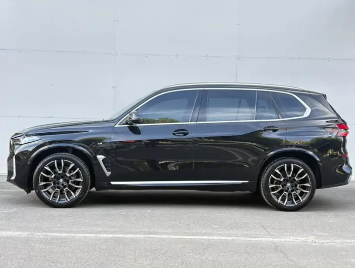 BMW X5 2025 Model xDrive40Li M Sports Night Set – фото 3