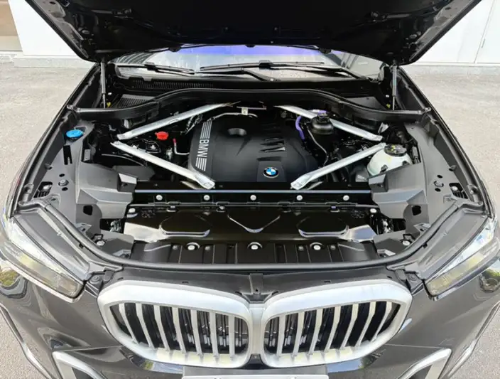 BMW X5 2025 Model xDrive40Li M Sports Night Set – фото 8