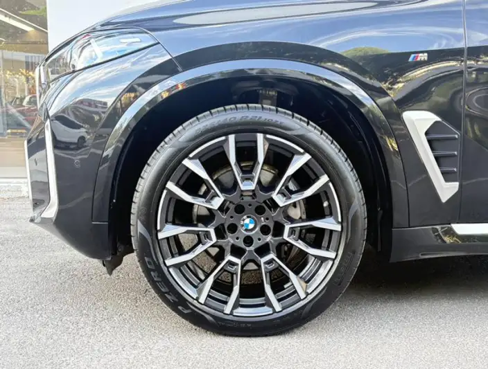 BMW X5 2025 Model xDrive40Li M Sports Night Set – фото 9