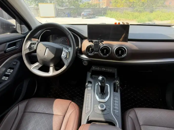 WEY VV6 2021 Model 2.0T 2WD Smart Enjoy + – фото 9