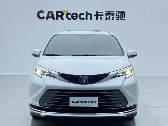Toyota Sienna 2021 Model 2.5L Hybrid Supreme Edition – фото 2
