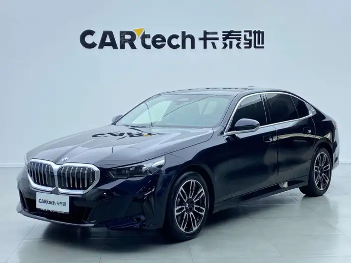 BMW 5 Series 2026 Model 530Li Leading Model M Sports Set