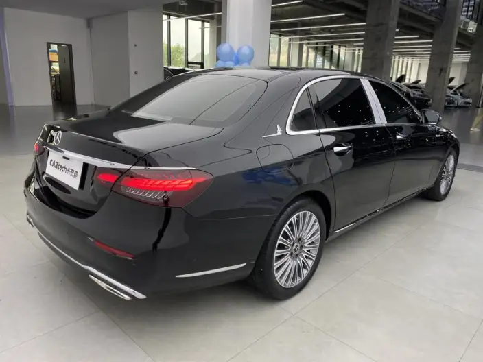 Mercedes-Benz E-Class 2021 Model E 300 L Luxury Model sedan – фото 9