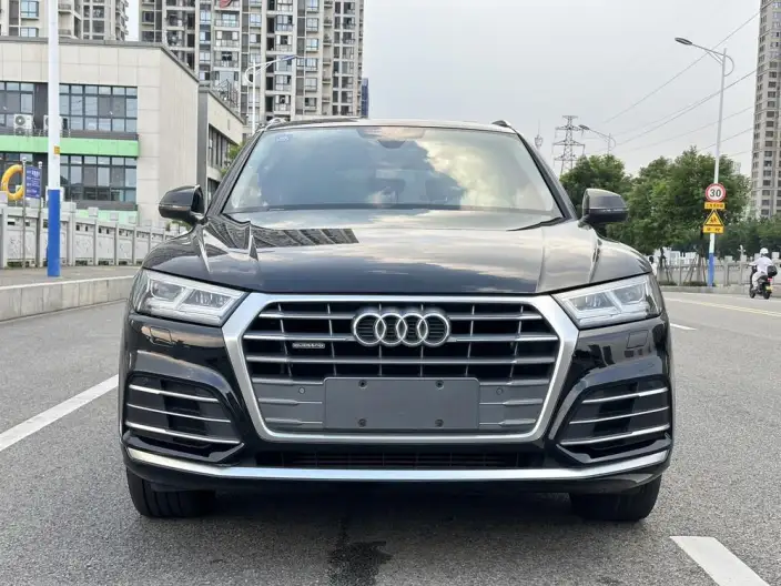 Audi Q5L 2020 Model 40 TFSI Rong Xiang Fashion Model – фото 2