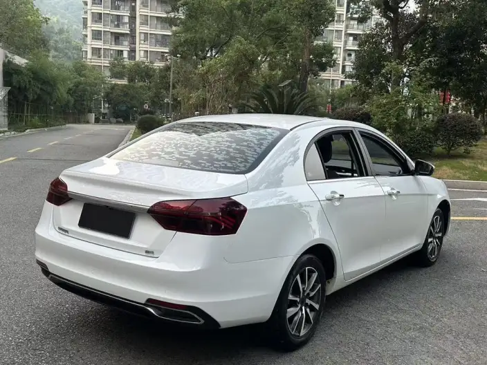 Geely Emgrand 2020 Model 1.5L Manual Up Edition – фото 7