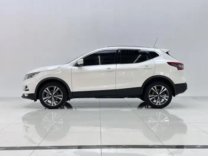 Nissan Qashqai 2022 Model 2.0L XV Prem. Deluxe Edition – фото 4