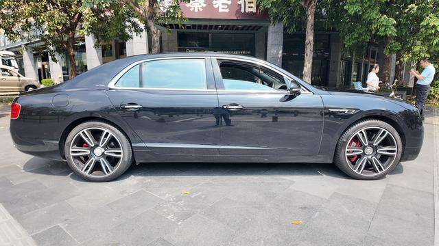 Continental Flying Spur 2013 модификация 6.0T W12 Premium Edition