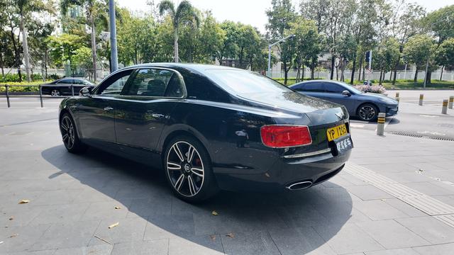Continental Flying Spur 2013 модификация 6.0T W12 Premium Edition – фото 12