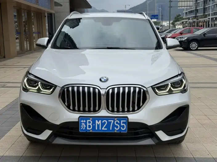 BMW X1 2021 Model sDrive25Li Leading Model – фото 2