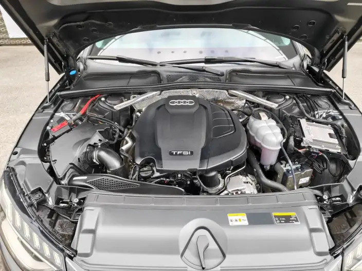 Audi A4 L 2022 Model 40 TFSI Luxury Dynamic Model – фото 4