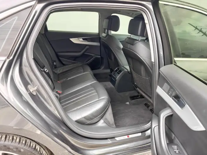Audi A4 L 2022 Model 40 TFSI Luxury Dynamic Model – фото 9