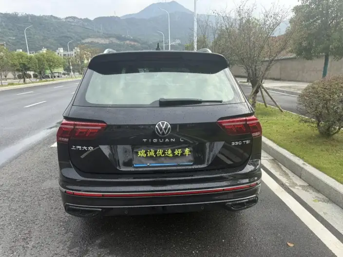 Volkswagen Tiguan L 2022 Model 330TSI Automatic 2WD R-Line Enjoy the version more – фото 6