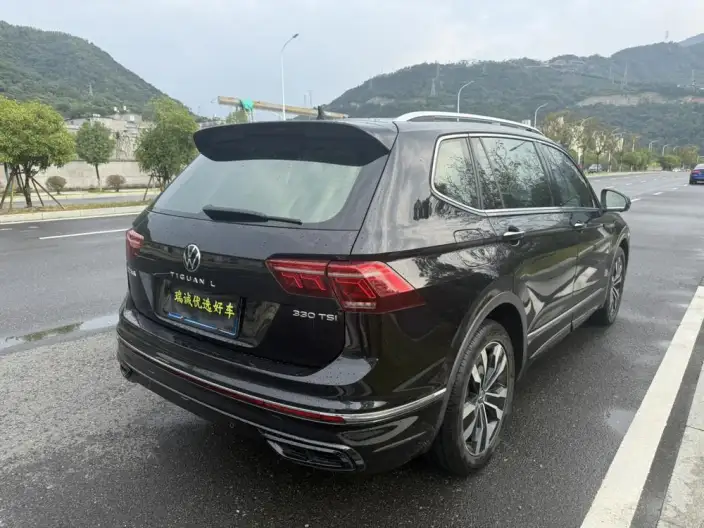 Volkswagen Tiguan L 2022 Model 330TSI Automatic 2WD R-Line Enjoy the version more – фото 7