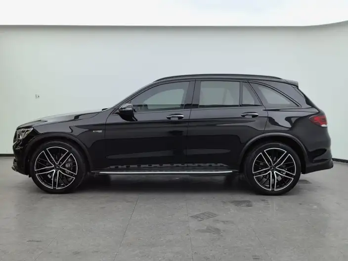 Mercedes-Benz GLC AMG 2022 Model AMG GLC 43 4MATIC – фото 4