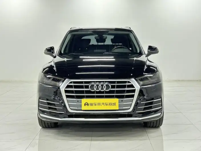 Audi Q5L 2020 Model 40 TFSI Rong Xiang Fashion Model – фото 2