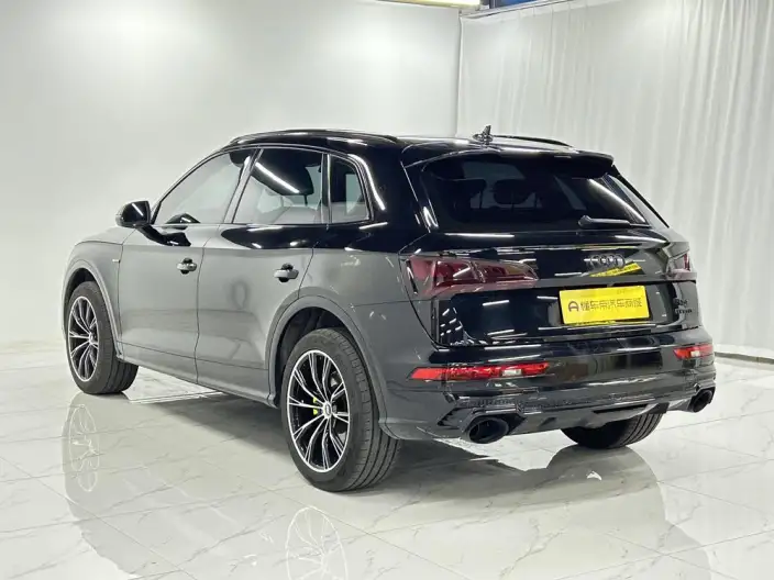 Audi Q5L 2020 Model 40 TFSI Rong Xiang Fashion Model – фото 5