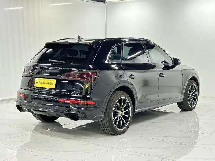 Audi Q5L 2020 Model 40 TFSI Rong Xiang Fashion Model – фото 7