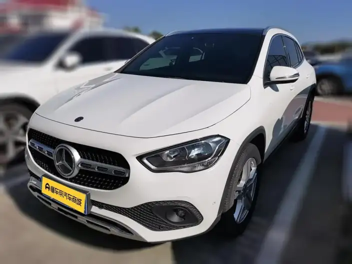 Mercedes-Benz GLA 2020 Model GLA 180 – фото 1