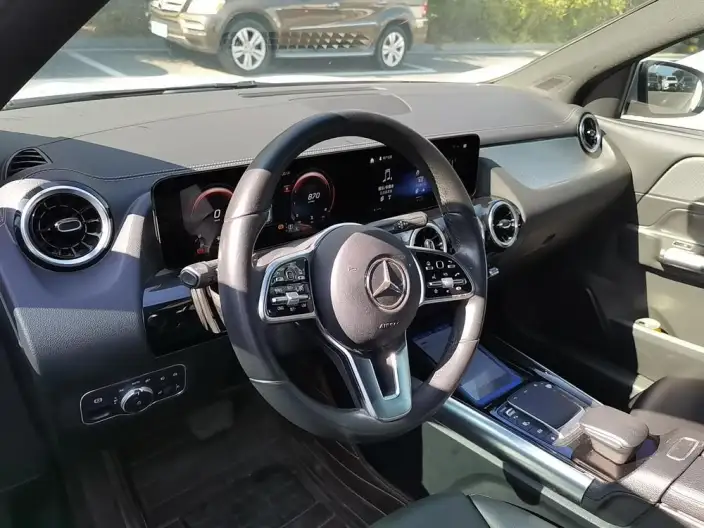 Mercedes-Benz GLA 2020 Model GLA 180 – фото 7